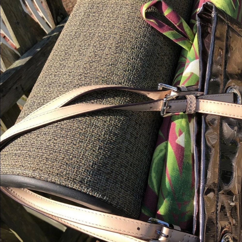 Beautiful LARGE MK BAG - Picture 2 of 6